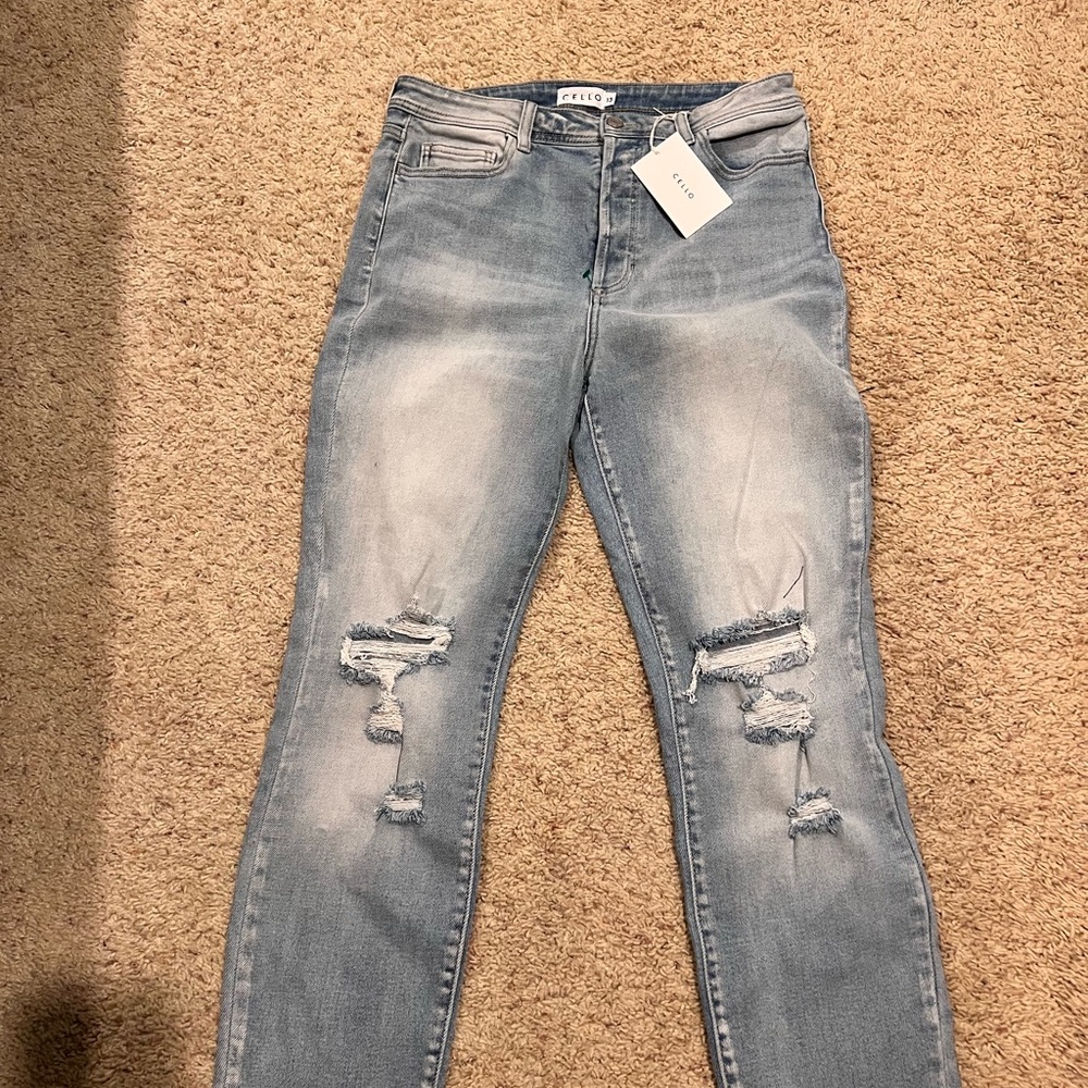 Cello Gray High Rise Jeans Modern Style Mom Jeans